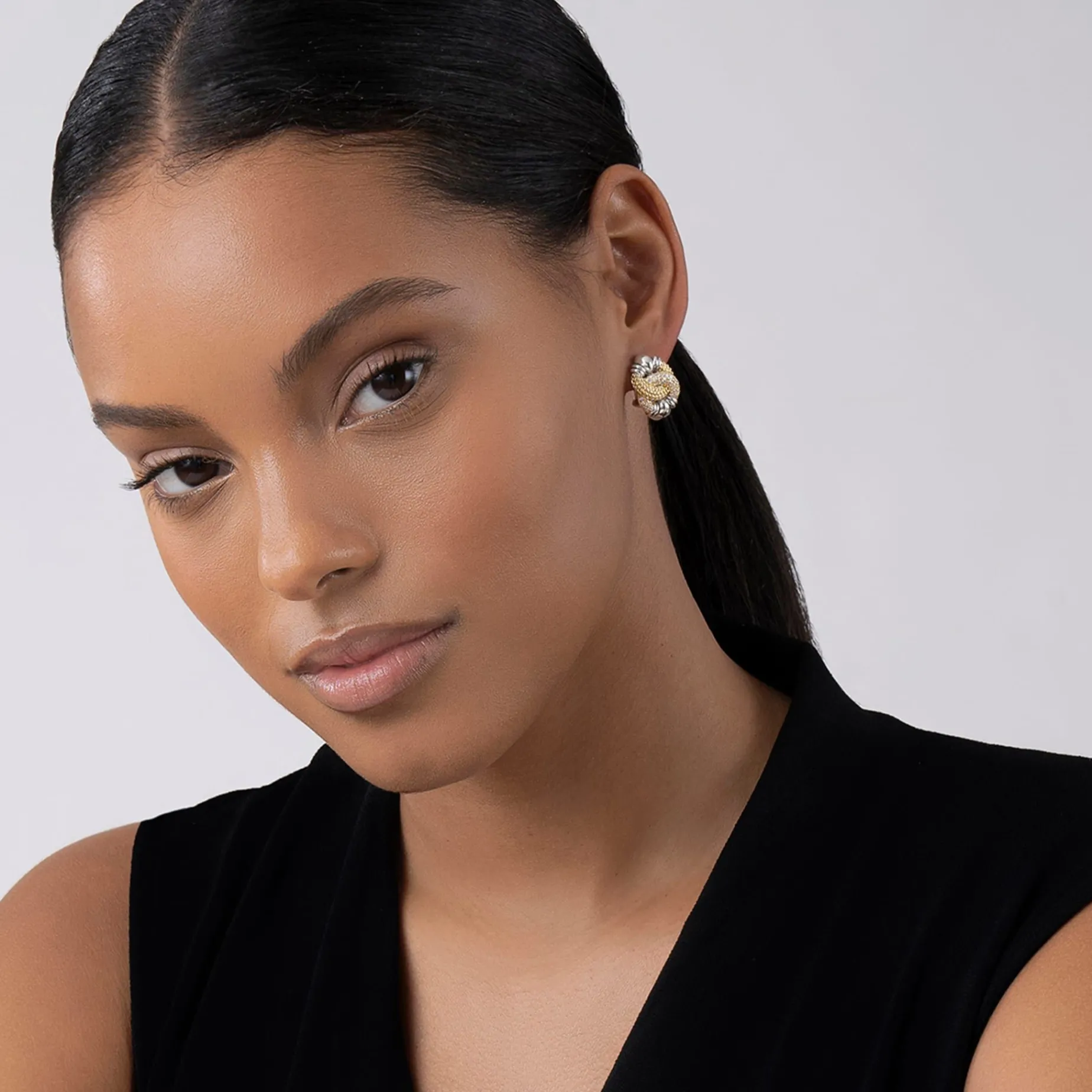 Two-Tone<LAGOS Caviar Diamond Knot Earrings