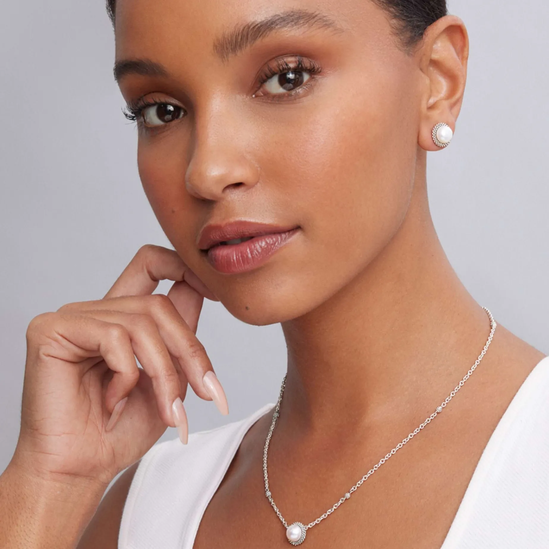 Pearl<LAGOS Pearl Earrings And Necklace Gift Set